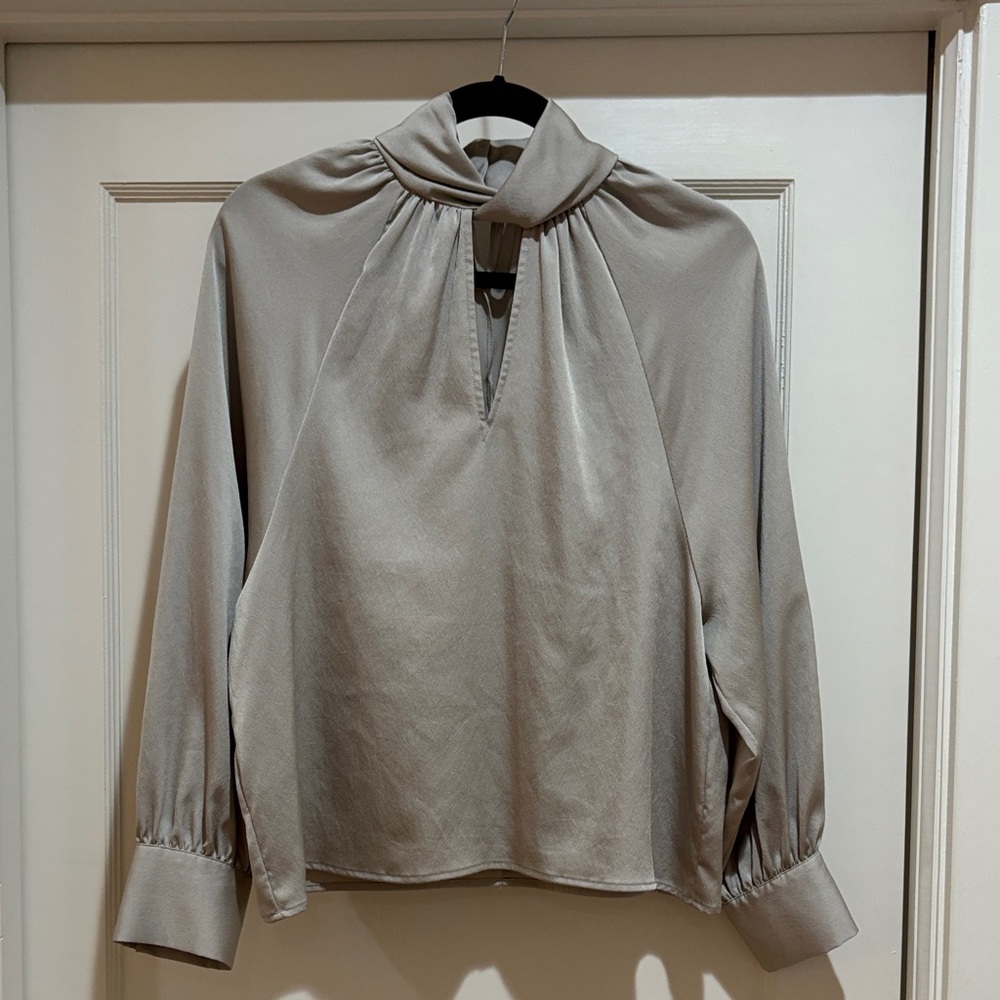 *  Zara *  “Seafoam” Women's Top